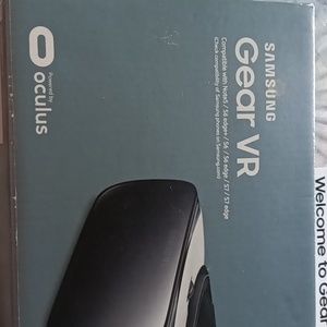 Brand new Samsung gear VR. Open Box Never Used